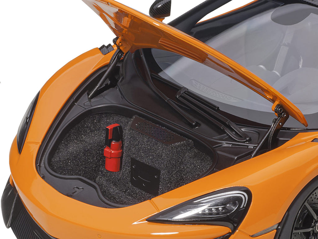Mclaren 600LT Myan Orange and Carbon 1/18 Model Car by Autoart-2