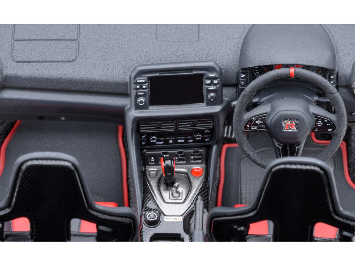 2022 Nissan GT-R (R35) Nismo Special Edition RHD (Right Hand Drive) Ultimate Metal Silver with Carbon Hood and Top 1/18 Model Car by Autoart-2