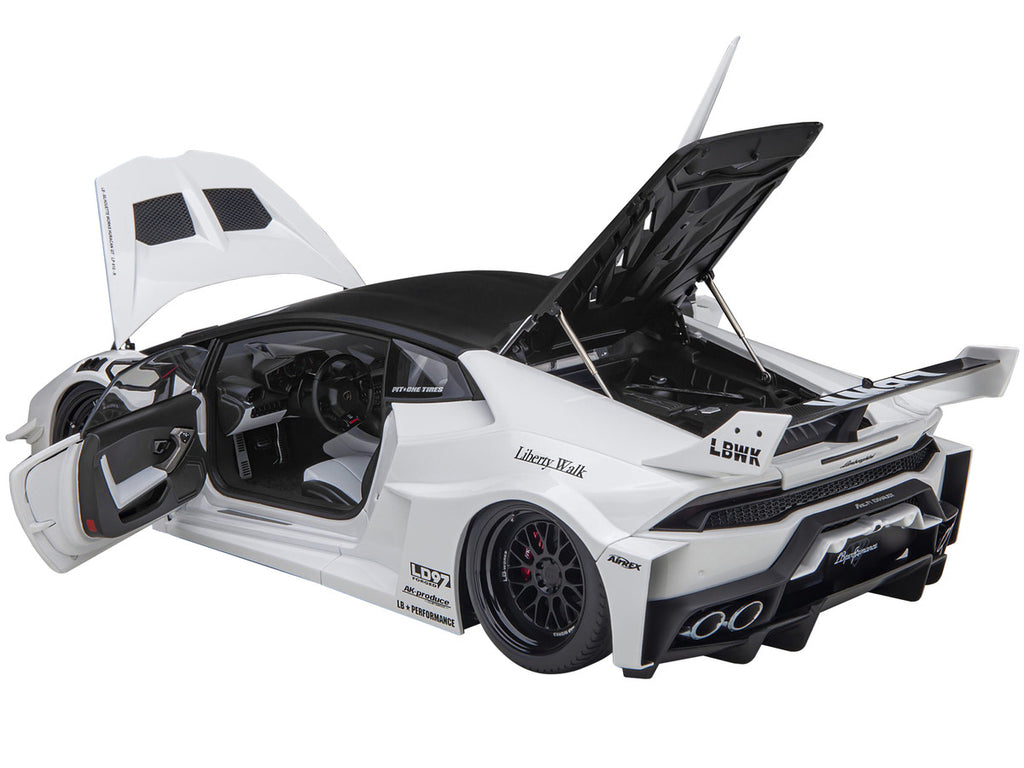 Lamborghini Huracan GT "LB-Silhouette Works" White with Black 1/18 Model Car by Autoart-1